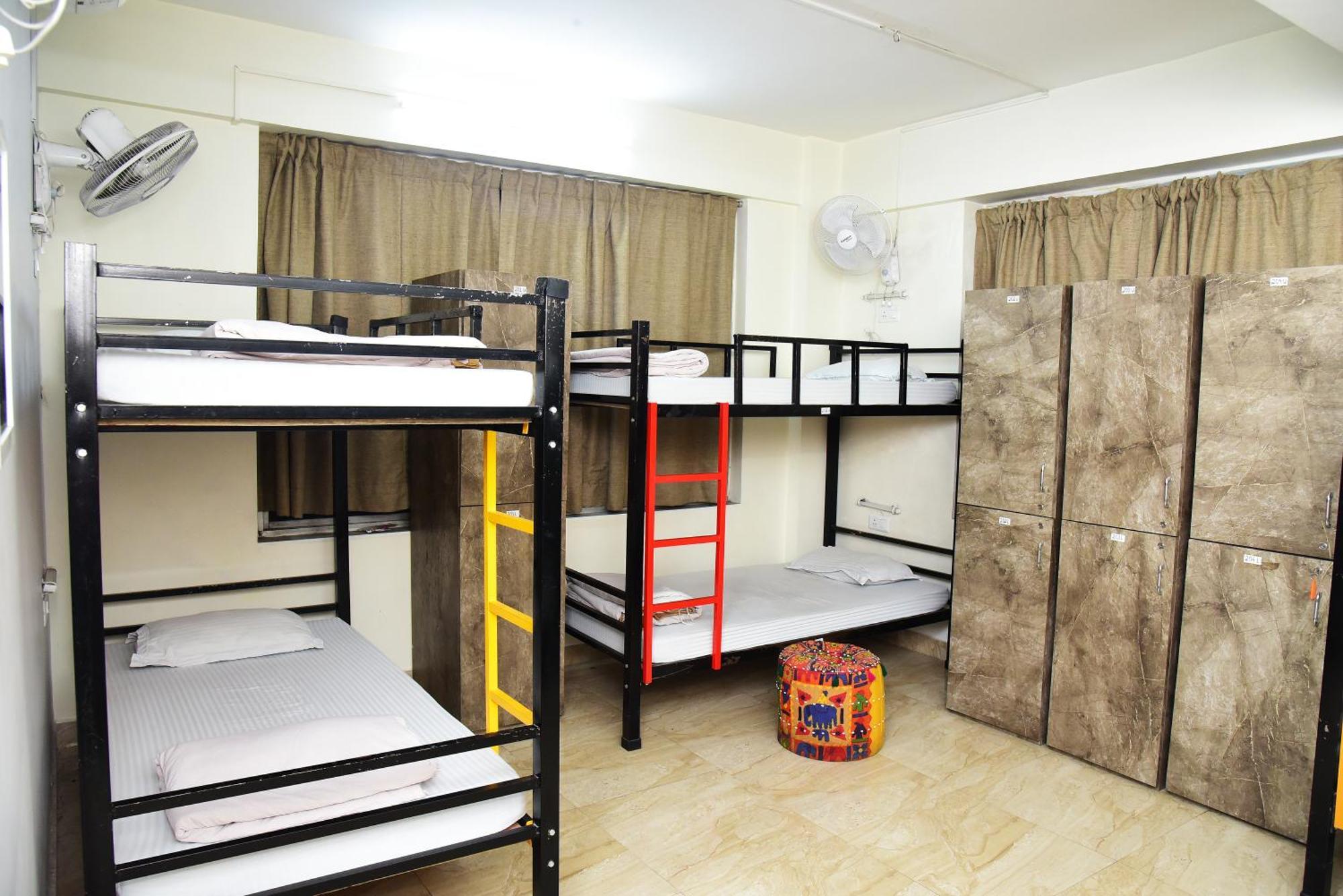City Central Hostel Calcutta Extérieur photo