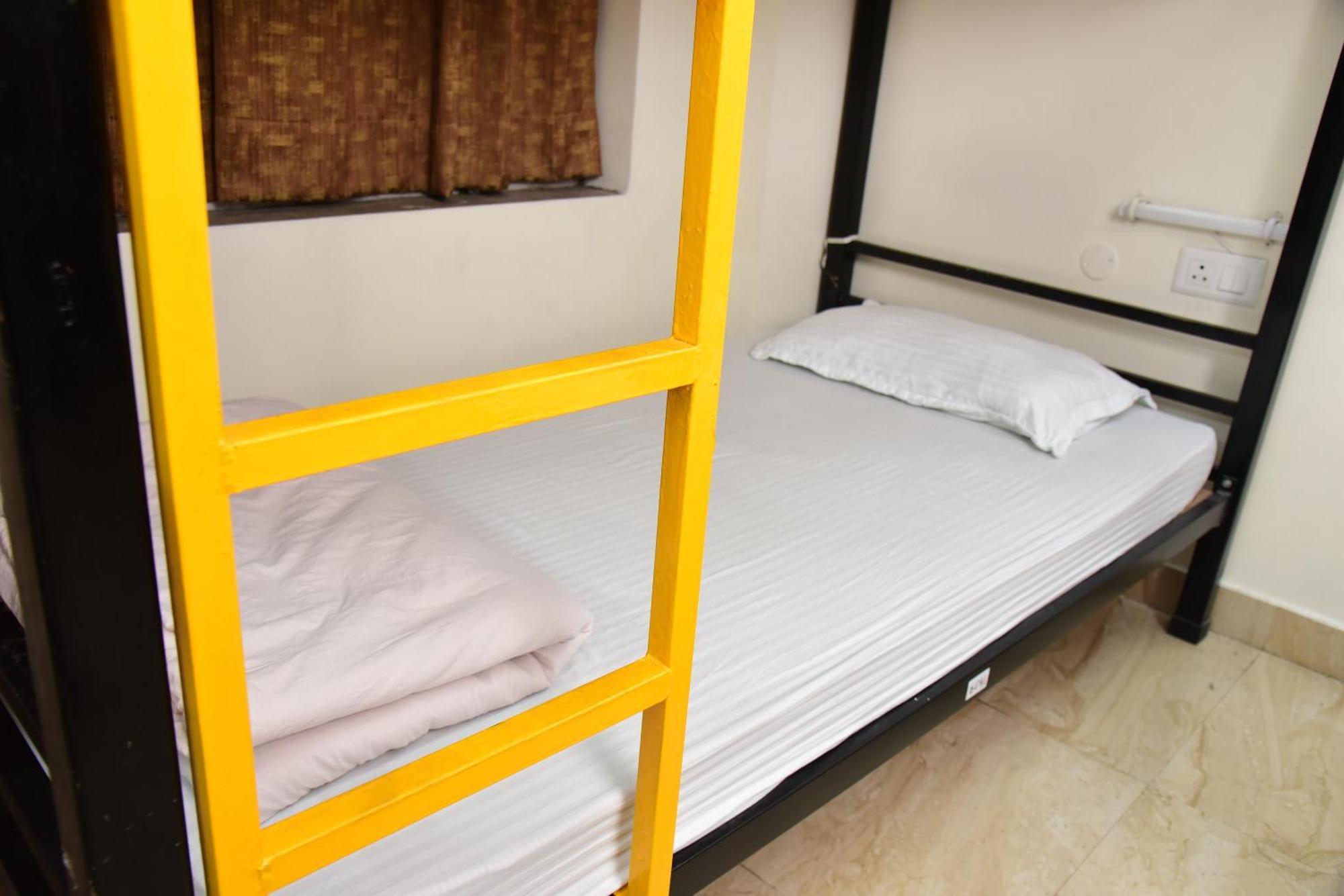 City Central Hostel Calcutta Extérieur photo